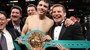 Julio César Chávez Jr. tenía las expectativas puestas en él por ser hijo de una leyenda del boxeo, sin embargo, su historia se fue por otro lado.