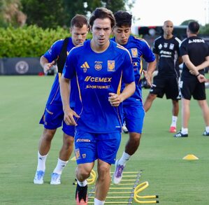 Tigres llegó a Estados Unidos el lunes por la tarde y realizó un entrenamiento para enfrentar al equipo de Messi.