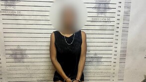 La afectada explicó que había contactado a la detenida a través de Facebook, donde le ofreció un departamento en renta.