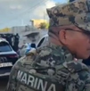Los familiares del detenido regresaron 20 mil pesos y una camioneta como garantía del dinero restante, sin que los otros hampones fueran identificados.
