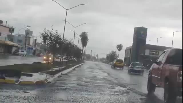 De acuerdo al reporte de Protección Civil de Nuevo León, las lluvias se registran en Monterrey, Juárez, Cadereyta, Pesquería, Apodaca y otros municipios.