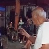 Don Daniel recupera su celular tras sufrir robo mientras rezaba en iglesia en Monterrey