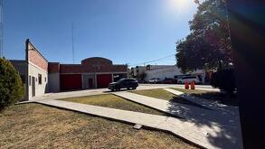 La familiar subió a la mujer a un vehículo particular y la trasladó hasta la estación 3 de Bomberos, en la colonia Morelos. en Saltillo.