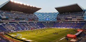 Aún buscan convencer a la FIFA para que tome en cuenta Puebla como una casa provisional de selecciones, dada la cercanía con Ciudad de México.