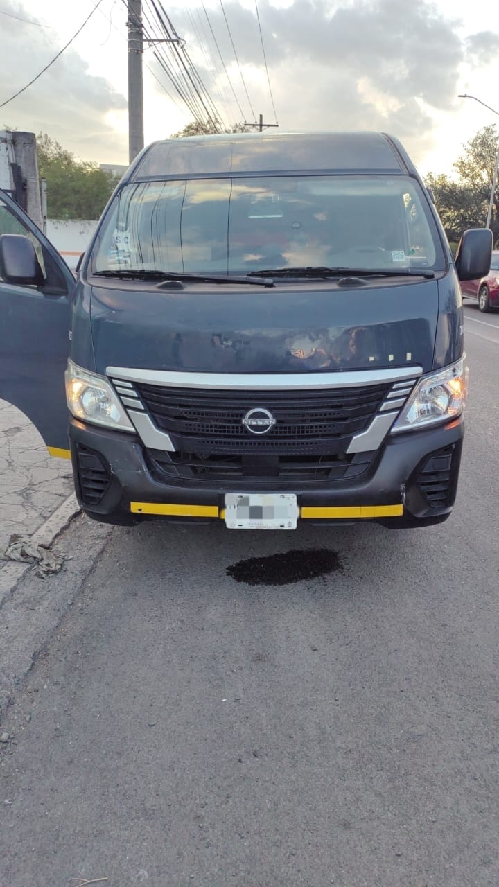 Un hombre fue detenido por el intento de robo a una camioneta de paquetería de Amazon en el municipio de Guadalupe, Nuevo León.