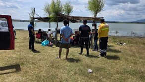 Personal de Bomberos Simub arribaron al lugar para dar auxilio a la niña, quien afortunadamente resultó ilesa.