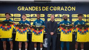 Las águilas presentaron oficialmente a sus refuerzos para la presente temporada en la Liga MX.