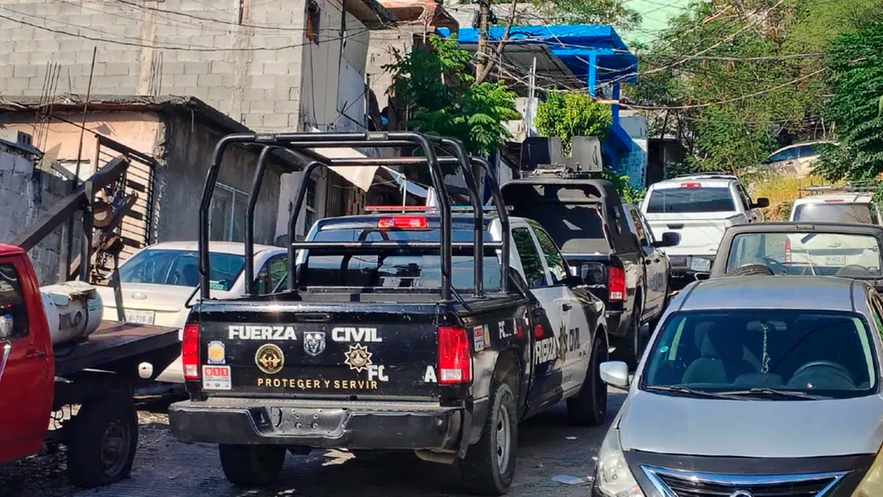 En Monterrey, un hombre de aproximadamente 40 años fue asesinado a balazos mientras realizaba trabajos de albañilería en la colonia Gloria Mendiola.