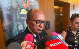 El director operativo de Bomberos Nuevo León admitió la falta de elementos y estaciones ante el incremento de incendios en el Área Metropolitana de Monterrey.