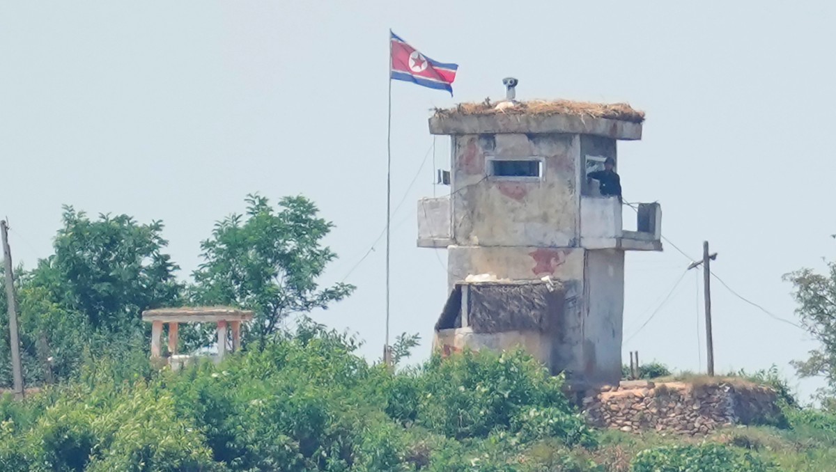 Corea del Sur realiza disparos de advertencia por incursión de tropas de Pyongyang; Norcorea acusa 