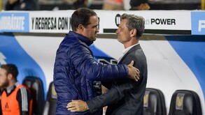 Diego Cocca regresó a México para dirigir al Atlas y en su primer partido se enfrentará a un técnico igual de exitoso como lo es André Jardine.