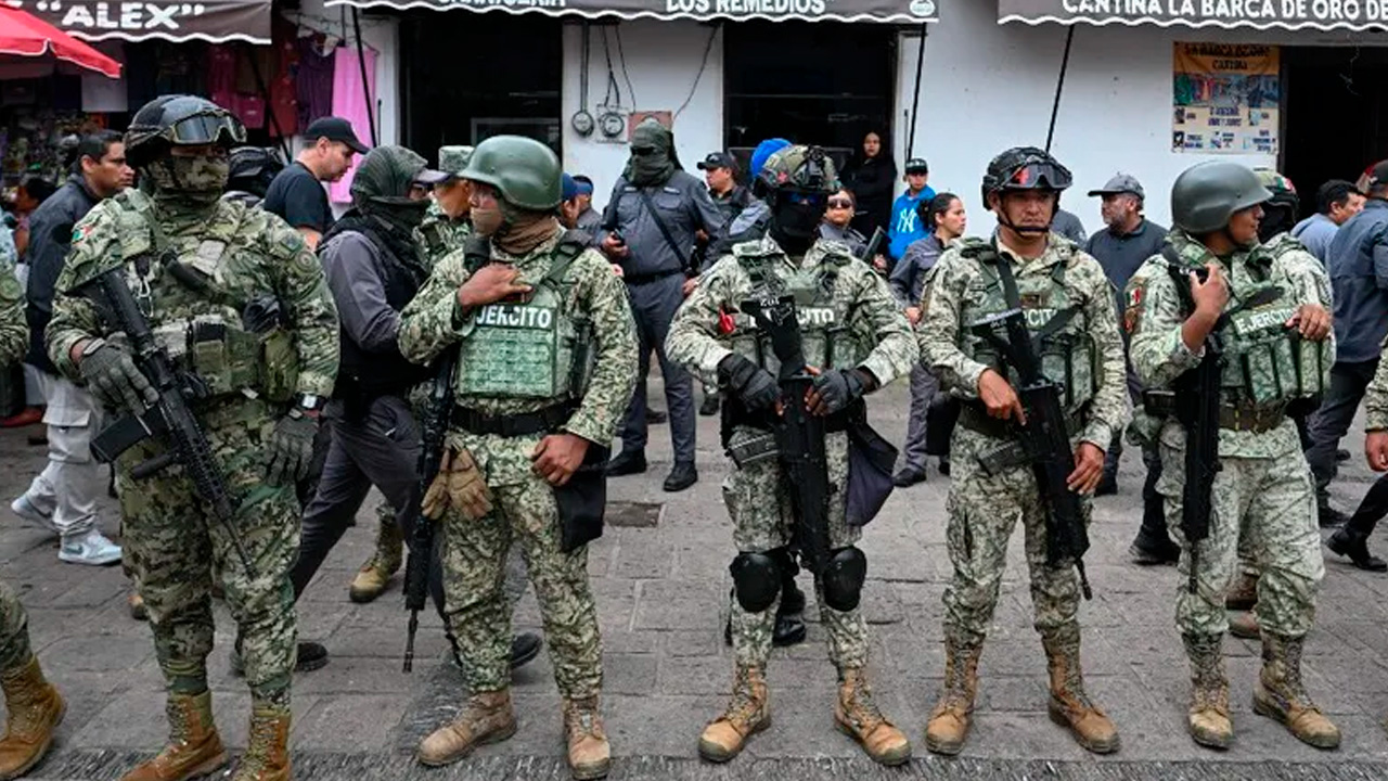La Familia Michoacana impone “impuestos” a alimentos, materiales de construcción, cigarros y bebidas alcohólicas en el Estado de México.