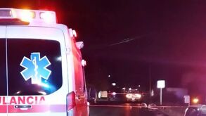 Una pareja fue asesinada a tiros en San Salvador El Verde. La moto quedó encendida tras el ataque. La FGE investiga el heco como un probable ajuste de cuentas.