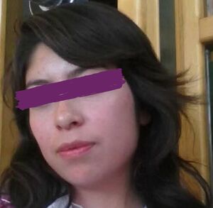 La familia de Norma Z. exige justicia tras ser hallada muerta en su casa de Acatzingo. Señalan a su esposo, Juan N., como el presunto feminicida.