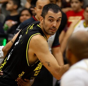Pierre Oriola en su debut con Fuerza Regia. Pierre Oriola en su debut con Fuerza Regia.