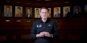 El gobernador Querétaro, Mauricio Kuri, dio a conocer una nueva medida con la que se busca restringir la interpretación de música que enaltezca la violencia.