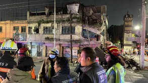 Personal de la alcaldía GAM analizó la casona y determinó que su caída era inminente.