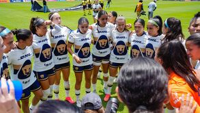 Pumas Femenil en un partido de la Liga MX Femenil.