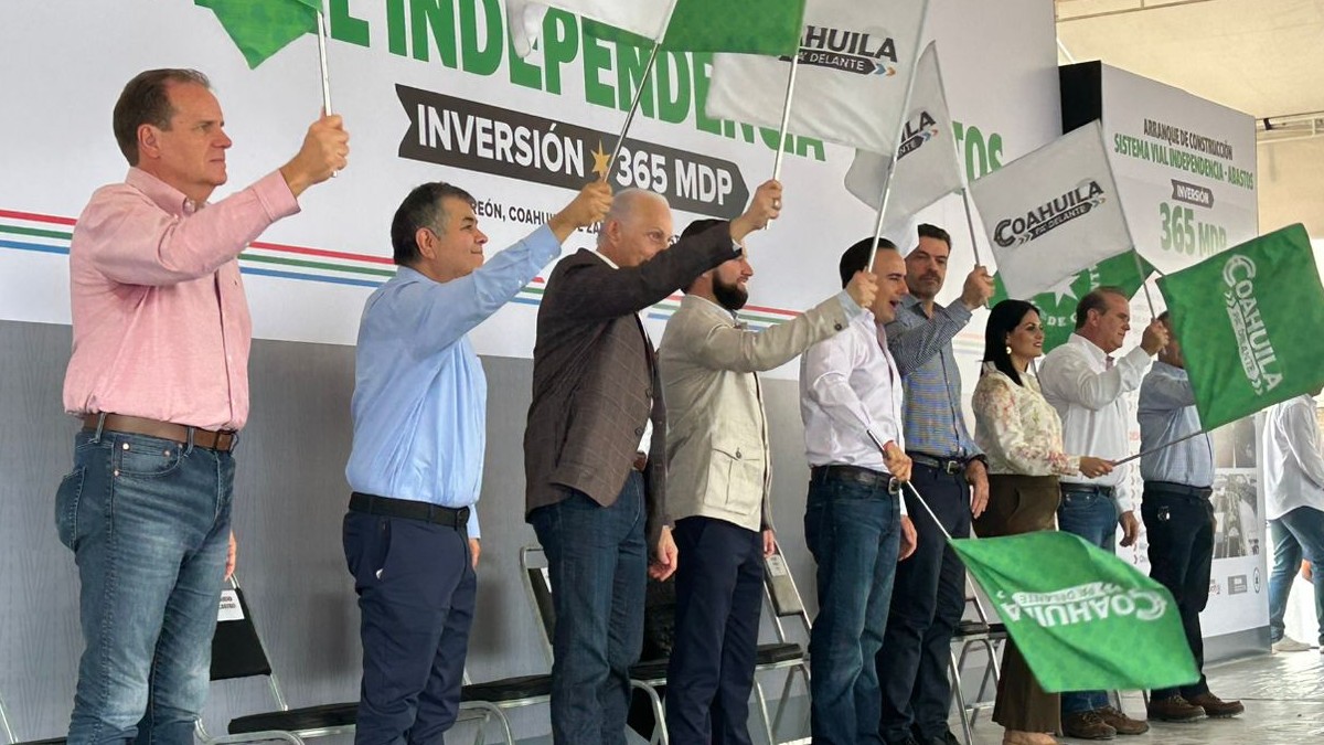Manolo Jiménez Salinas, y el alcalde de Torreón, Román Cepeda González, han dado inicio a la construcción del Sistema Vial Independencia. Manolo Jiménez Salinas, y el alcalde de Torreón, Román Cepeda González, han dado inicio a la construcción del Sistema Vial Independencia.