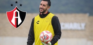 El portero colombiano de Atlas puso en lo más alto su nombre en el futbol mexicano al ser el guardameta con más penales atajados. El portero colombiano de Atlas puso en lo más alto su nombre en el futbol mexicano al ser el guardameta con más penales atajados.