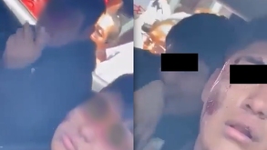 Los pobladores volcaron la patrulla en la que viajaban los uniformados debido a que, presuntamente, protegieron a los acusados de robo.