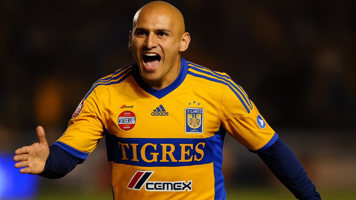 Humberto Suazo es una de las más grandes leyendas de los Rayados de Monterrey, pero, ¿habría sido lo mismo en el odiado rival? Humberto Suazo es una de las más grandes leyendas de los Rayados de Monterrey, pero, ¿habría sido lo mismo en el odiado rival?