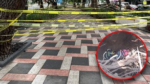 Autoridades rescataron a una mujer que cayó en un socavón mientras caminaba en un andador de avenida Talismán.