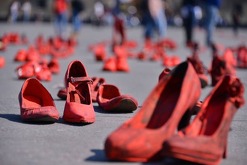 Tras consumar el feminicidio, el hombre tomó la decisión de herirse con el mismo cuchillo hasta quitarse la vida.