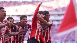 Armando González ha tenido un ascenso intermitente desde su llegada a Chivas, donde sus minutos no han sido muchos, pero su efectividad sí.