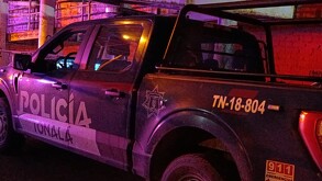 Un menor baleado y una joven privada de la libertad en Tonalá, tras un violento ataque que terminó con el agresor detenido en un motel.
