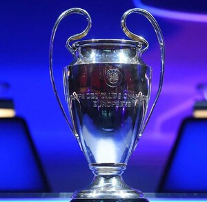 El sorteo de la Champions League con 36 equipos bajo el nuevo formato suizo y el PSG como campeón defensor. El sorteo de la Champions League con 36 equipos bajo el nuevo formato suizo y el PSG como campeón defensor.