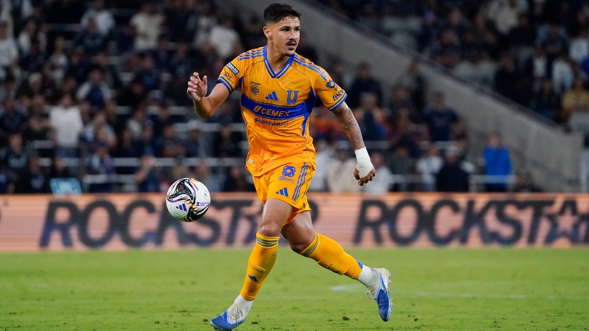 Los Tigres de la Universidad Autónoma de Nuevo León no quieren dejar salir a su defensa, quien se ha ganado la confianza de Guido Pizarro.