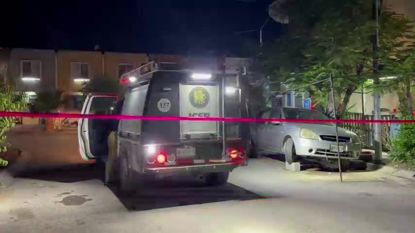 Un hombre fue atacado a balazos cuando se encontraba trabajando en una tienda de abarrotes en el municipio de Pesquería, Nuevo León.