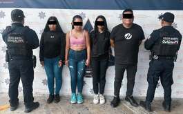 Cuatro miembros de una banda de extorsionadores de automovilistas fueron detenidos por elementos de la Policía de Guadalupe, Nuevo León.
