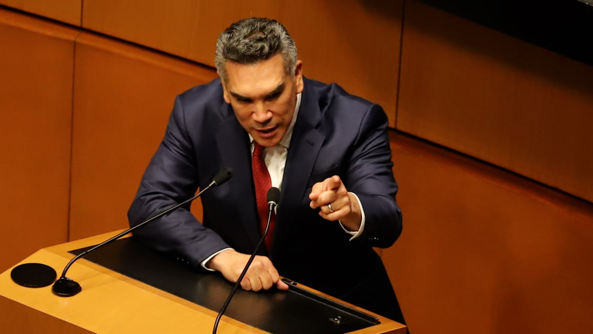 El presidente del PRI, Alejandro Moreno, habla para TELEDIARIO de su versión sobre conflicto con Gerardo Noroña.