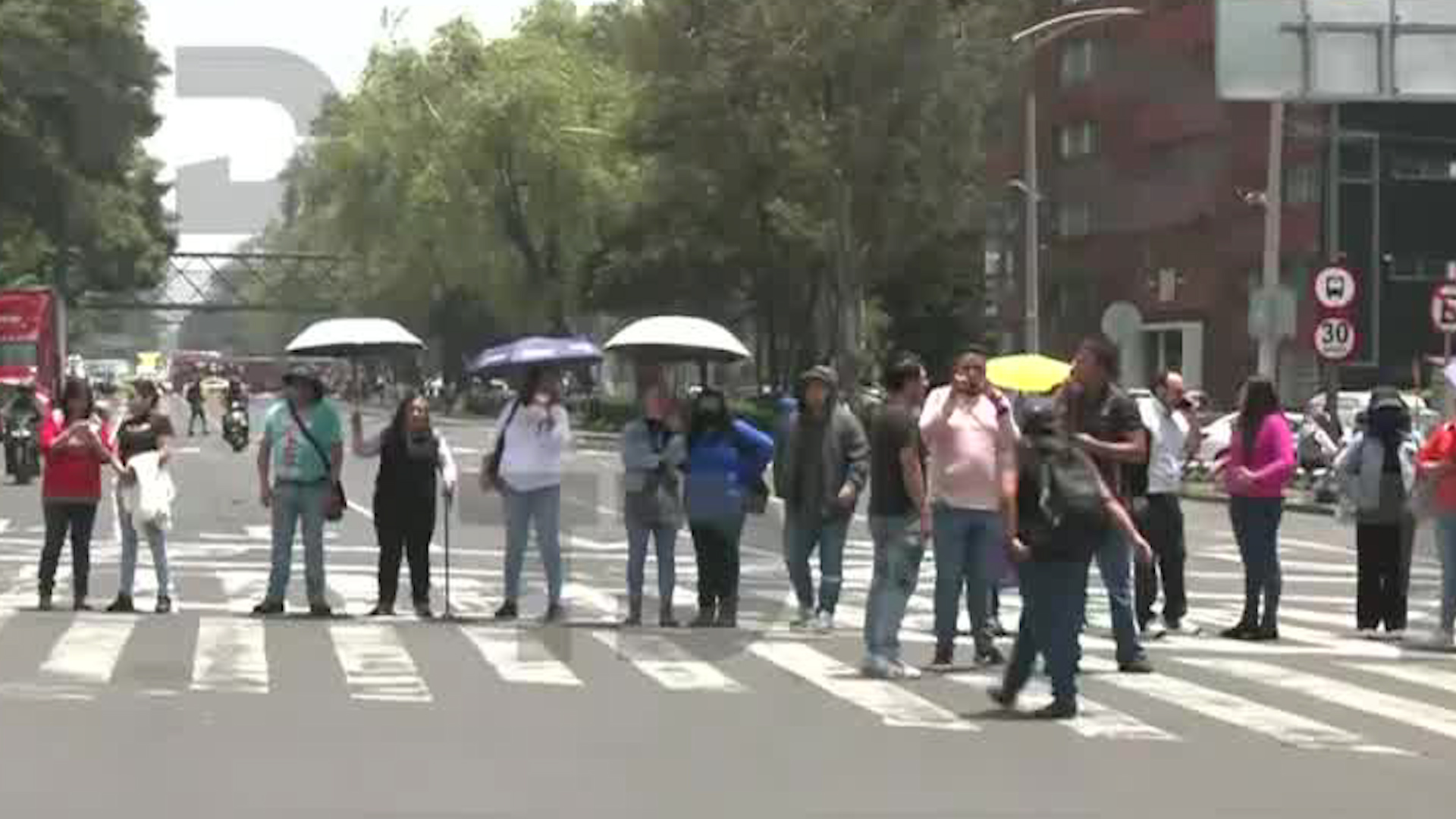 Trabajadores de la Secretaría de Salud de la CdMx aseguran que fueron afectados por la absorción del IMSS Bienestar.