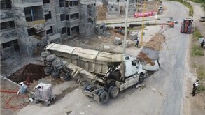 Pese a los esfuerzos médicos, alrededor de las 16:00 horas se confirmó que el bebé había fallecido en la construcción en Aguascalientes.