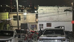 Beto Caguamas es un hombre muy conocido en Saltillo por la venta ilegal de bebidas alcohólicas.