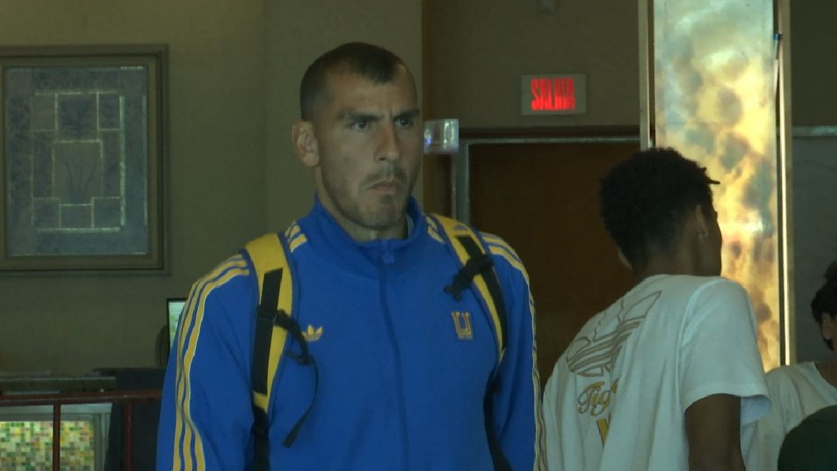 El equipo de los Tigres de la UANL arribó este viernes por la tarde a Torreón. La escuadra felina se alista para su compromiso de la fecha 7 del torneo