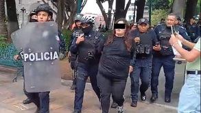 El grupo fue parte de la protesta en Puebla por el Día contra la Desaparición Forzada en la que se congregaron cientos de familias y que culminó en el zócalo.