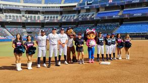 Clínica de Beisbol impartida por peloteros de Sultanes y jugadoras de Sultanes Femenil.