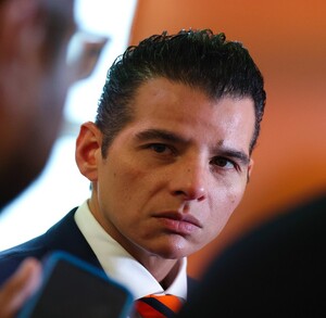 afirmó que el gobernador está en toda la disposición de mantener diálogo afirmó que el gobernador está en toda la disposición de mantener diálogo