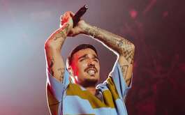 El cantante español Daniel Heredia, mejor conocido como Rels B enloqueció a su público en la primera de dos presentaciones en la Arena Monterrey.