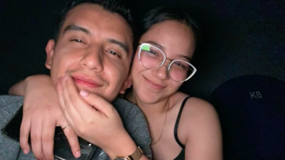 Pareja de Gabriela, joven embarazada que murió en trágico accidente en carretera de Torreón, se despide de ella con un emotivo video publicado en TikTok. Pareja de Gabriela, joven embarazada que murió en trágico accidente en carretera de Torreón, se despide de ella con un emotivo video publicado en TikTok.