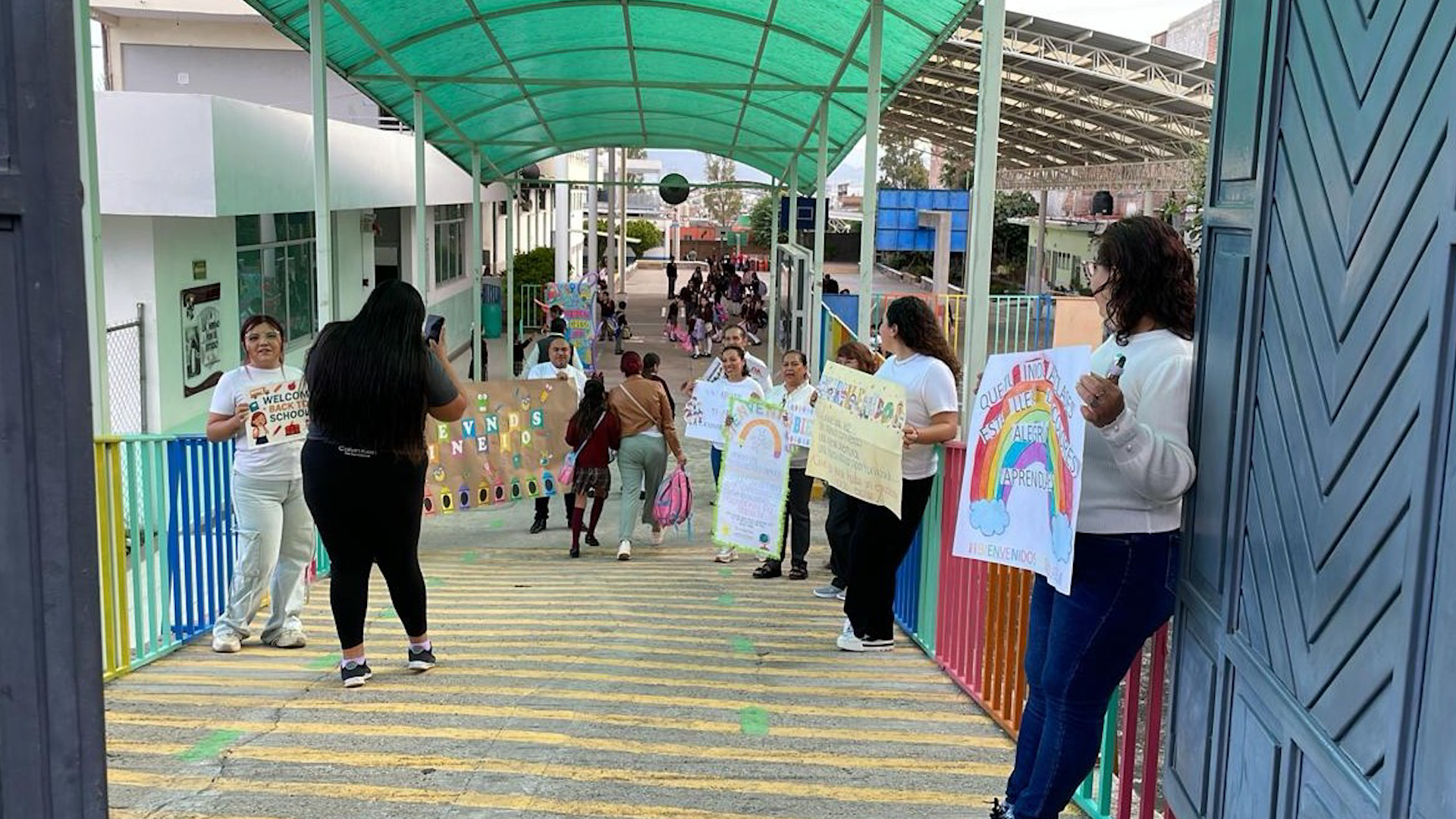 Con el regreso al nuevo ciclo escolar 2025-2026 donde cerca de 1.2 millones de estudiantes volvieron a encontrarse con sus compañeros y docentes.