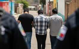 Familiares de desaparecidos en Jalisco presentan queja ante Derechos Humanos