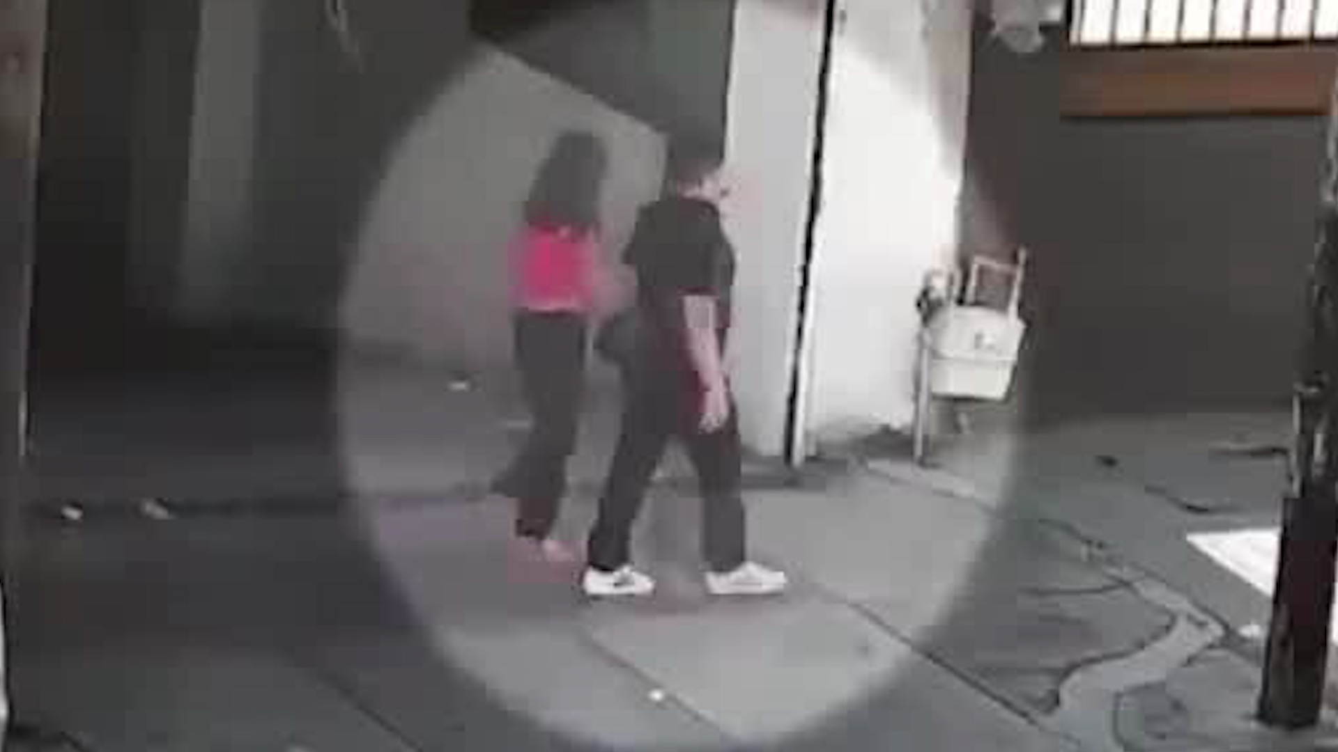 Elementos de seguridad rastrearon al sospechosos hasta las instalaciones del motel.