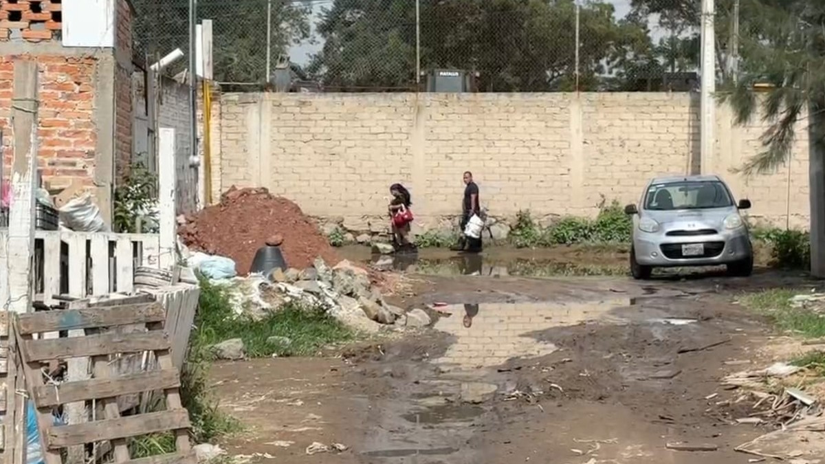 Un hombre fue localizado sin vida en un arroyo de Tlajomulco; autoridades investigan las causas del deceso y descartan por ahora huellas de violencia. Un hombre fue localizado sin vida en un arroyo de Tlajomulco; autoridades investigan las causas del deceso y descartan por ahora huellas de violencia.
