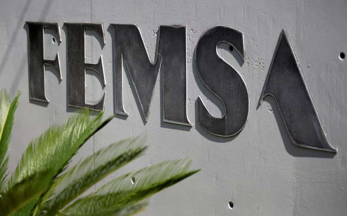 El presidente del consejo de administración del Femsa, José Antonio Fernández Carbajal advirtió sobre el riesgo en el que está la democracia. El presidente del consejo de administración del Femsa, José Antonio Fernández Carbajal advirtió sobre el riesgo en el que está la democracia.