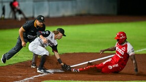 Los Diablos Rojos del México cayeron frente a Piratas de Campeche en el tercer juego de la Final de la Zona Sur.